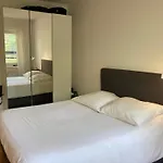 Canal-Front At Maybachufer - Private Room In Newly Renovated 80 Sqm Two-Bedroom Apartment