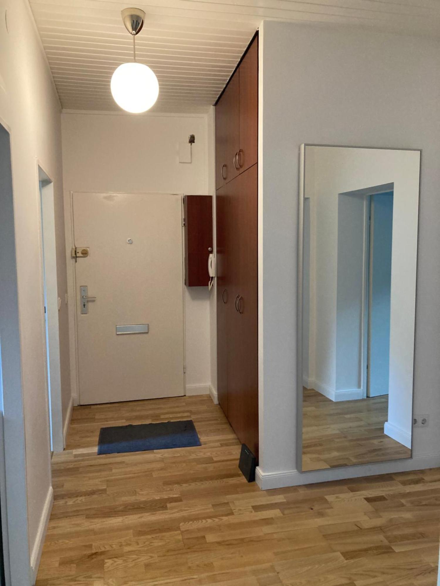 Accommodatie bij particulieren Canal-Front At Maybachufer - Private Room In Newly Renovated 80 Sqm Two-Bedroom Apartment