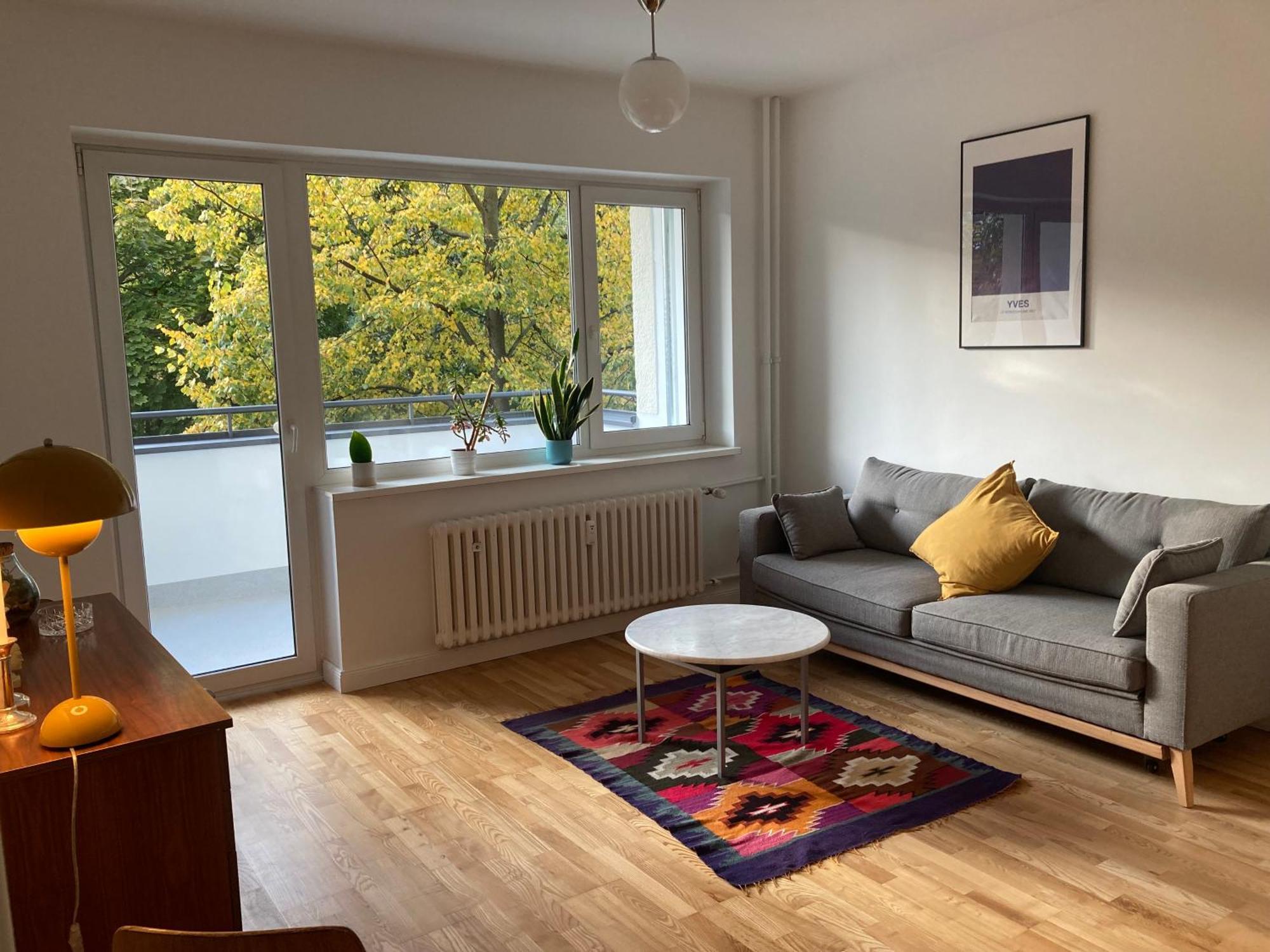 Canal-Front At Maybachufer - Private Room In Newly Renovated 80 Sqm Two-Bedroom Apartment Accommodatie bij particulieren