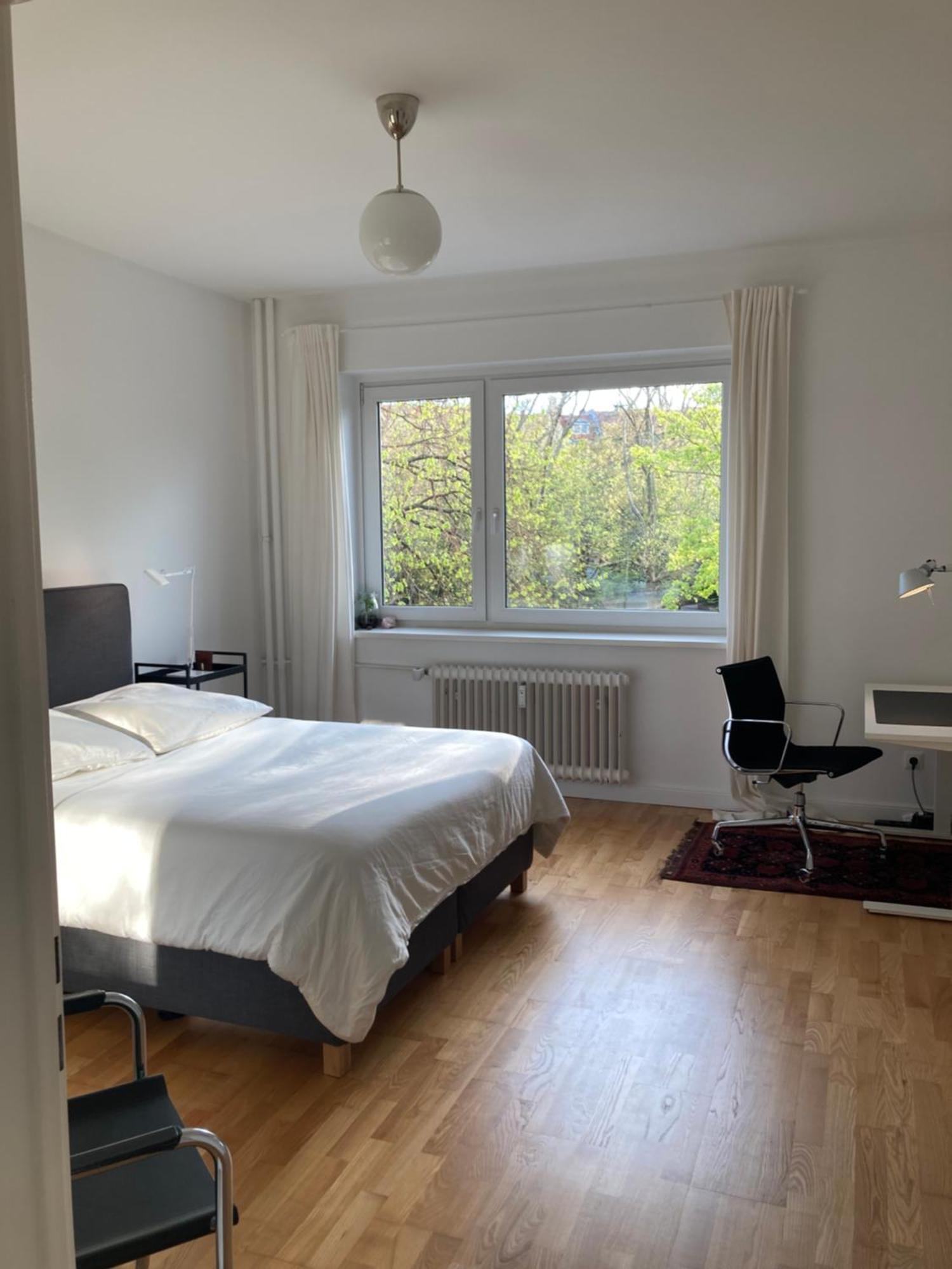 Accommodatie bij particulieren Canal-Front At Maybachufer - Private Room In Newly Renovated 80 Sqm Two-Bedroom Apartment Berlijn