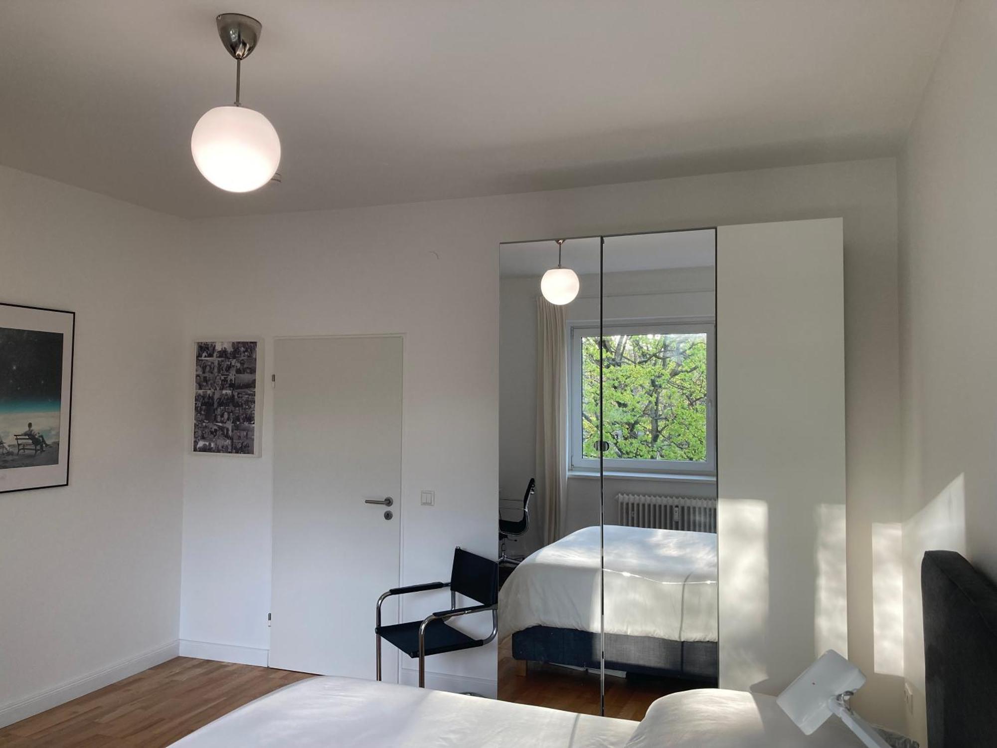 Accommodatie bij particulieren Canal-Front At Maybachufer - Private Room In Newly Renovated 80 Sqm Two-Bedroom Apartment